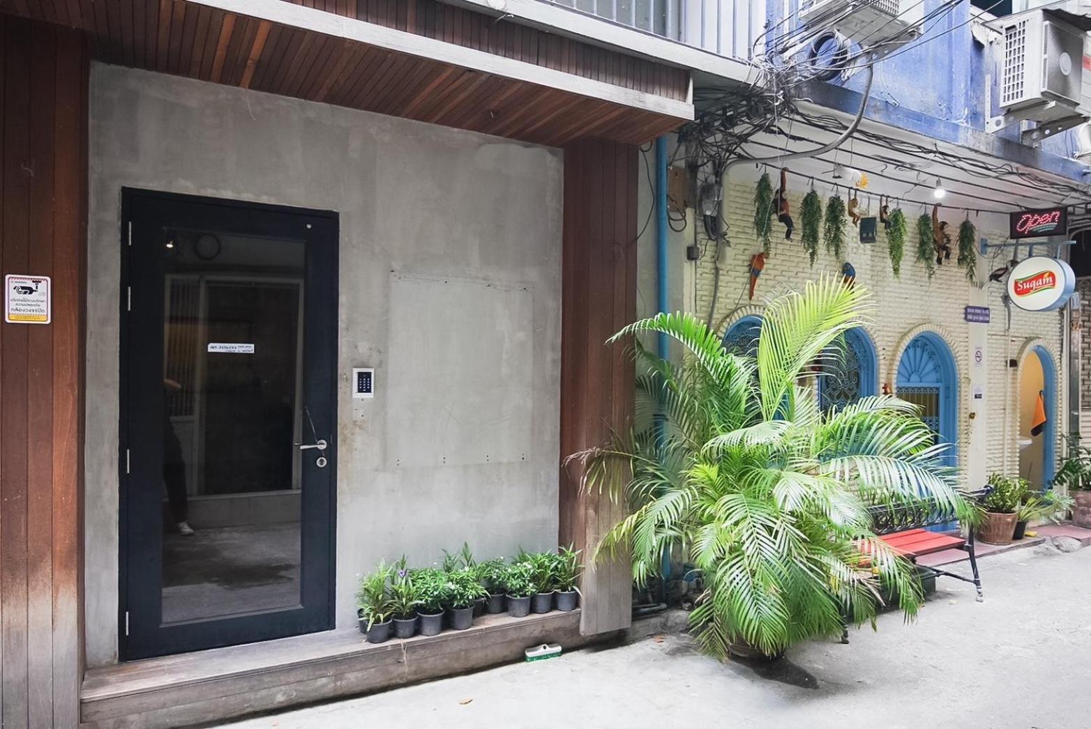 Go Inn Silom โกอินน์ สีลม - สถานีรถไฟฟ้าเซนต์หลุยส์ Bangkok Exterior photo